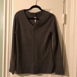 Cashmere v-neck